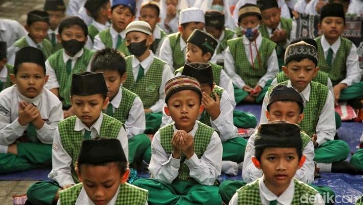 12 Madrasah Jadi Percontohan Penerapan Kurikulum Berbasis Cinta