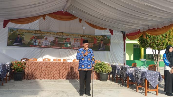 Semangat Demokrasi di Madrasah, Kepala MAN 1 OKU Buka Debat dan Kampanye OSIM 2025/2026