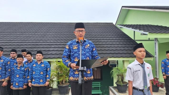 Upacara Hari Sumpah Pemuda ke-97 di MAN 1 OKU Tumbuhkan Semangat Nasionalisme