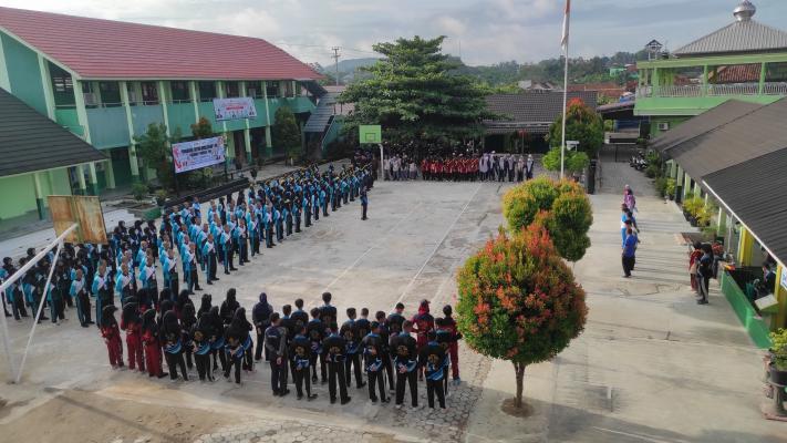 Upacara Pembukaan Pengukuhan Ekstrakurikuler 3P (Paskibra, Pramuka, dan PMR) MAN 1 OKU Resmi Dibuka