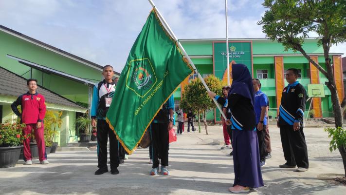 Kegiatan Hiking Warnai Rangkaian Pengukuhan Ekstrakurikuler 3P MAN 1 OKU
