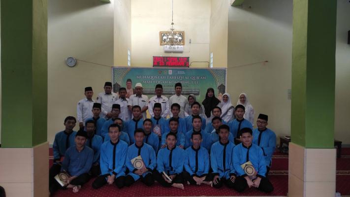 MAN 1 OKU Gelar Munaqosyah Tahfizh Al-Qur’an Tahun Ajaran 2025/2026