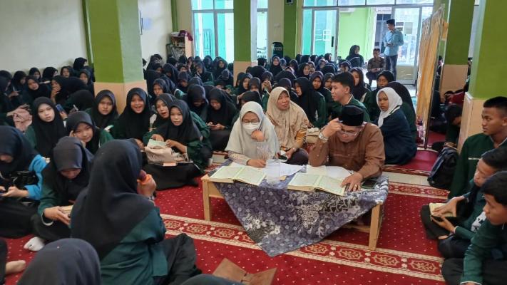 Hari Terakhir Pesantren Ramadan Kelas XI MAN 1 OKU: Tahfizh dan Fiqih Janaiz Perkuat Karakter Religi