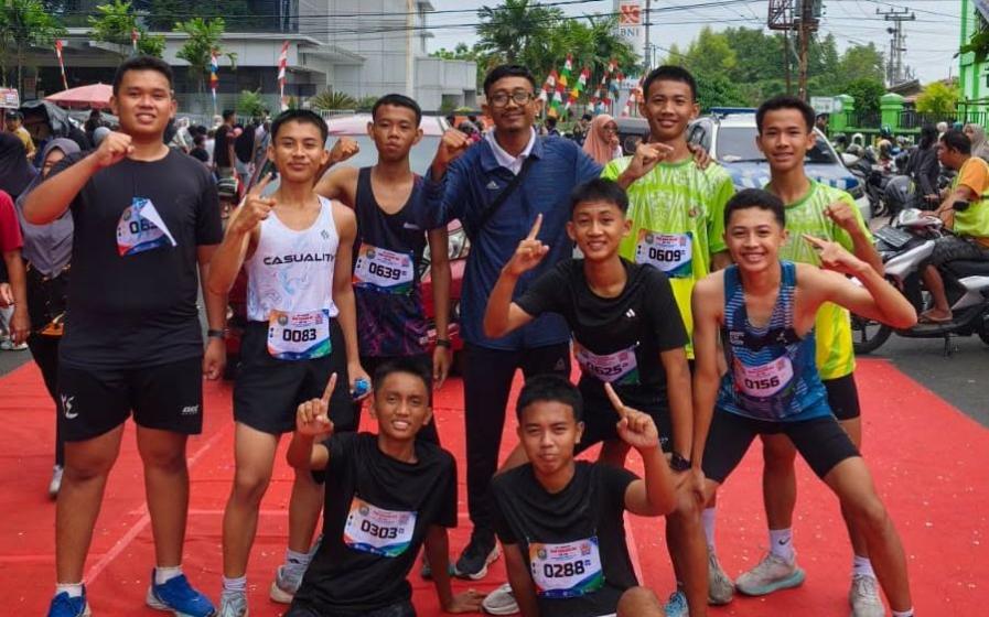 Siswa MAN 1 OKU Ikuti Fun Run HUT OKU ke-116, Aura Chantiqa Raih Peringkat Ketujuh