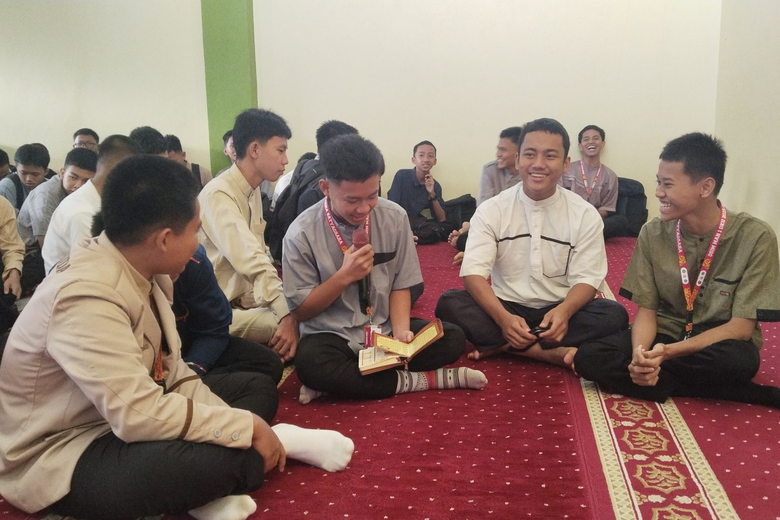 Pesantren Ramadan Kelas X MAN 1 OKU: Fiqih Janaiz dan Lomba Dai Perkuat Karakter Siswa
